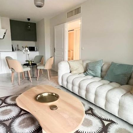 Beautiful Apartment Design Next To The Sea Antibes Exterior photo